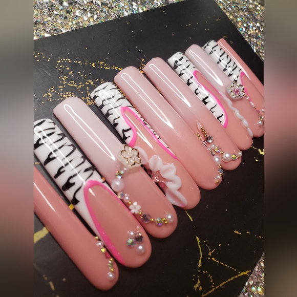 Handmade 3XL square hard gel press on nails size medium - Picture 3 of 6